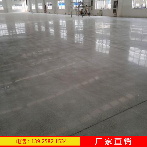 混凝土硬化劑?提高混凝土的耐磨性、抗壓性、致密性